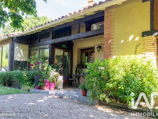 Propriété 8 pièces 370 m²