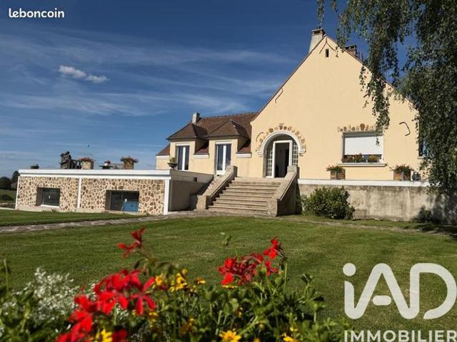 Propriété 8 pièces 385 m²