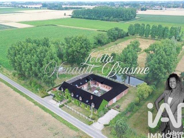 Propriété 8 pièces 389 m²
