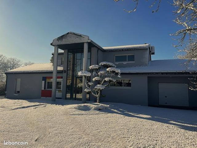 Propriété 8 pièces 391 m²