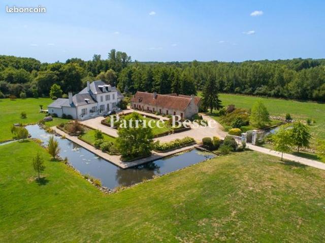 Propriété 8 pièces 405 m²