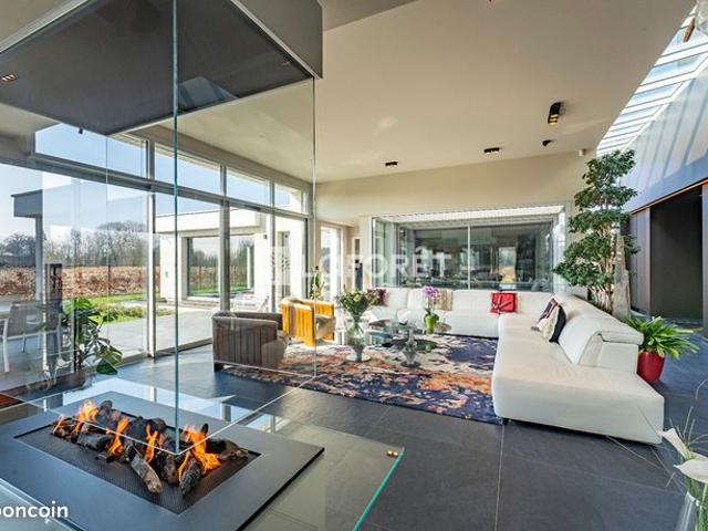 Propriété 8 pièces 406 m²