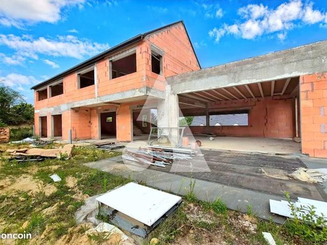 Propriété 8 pièces 400 m²