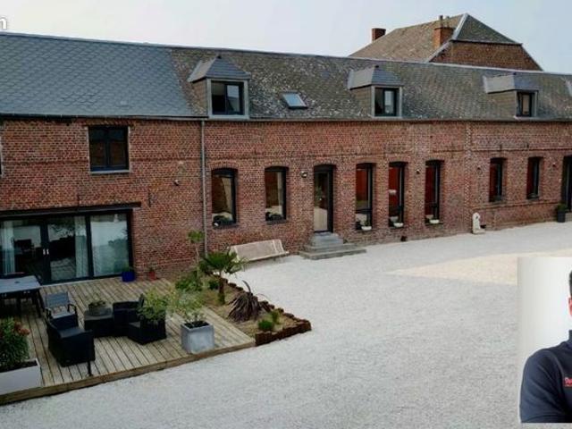 Propriété 8 pièces 419 m²