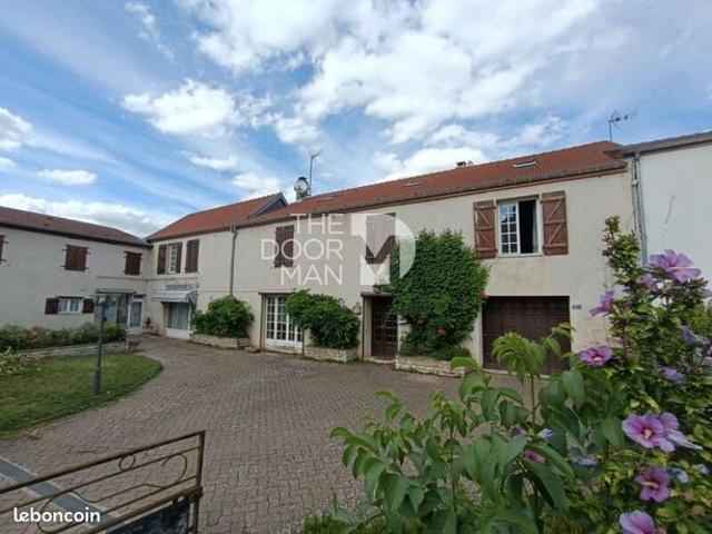 Propriété 8 pièces 428 m²