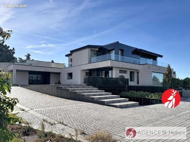 Propriété 8 pièces 430 m²
