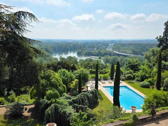 Propriété 8 pièces 430 m²