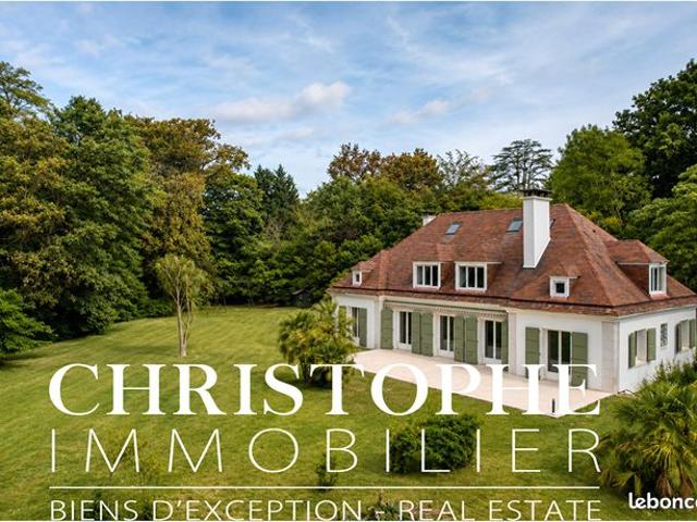 Propriété 8 pièces 430 m²