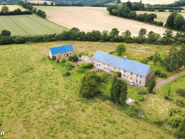 Propriété 8 pièces 450 m²
