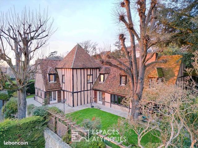 Propriété 8 pièces 452 m²