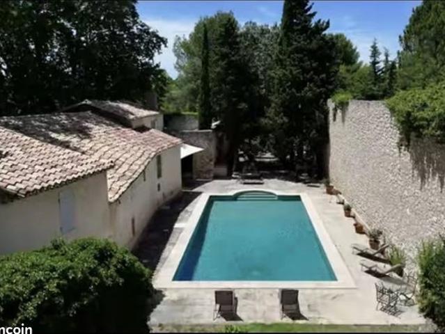Propriété 8 pièces 486 m²