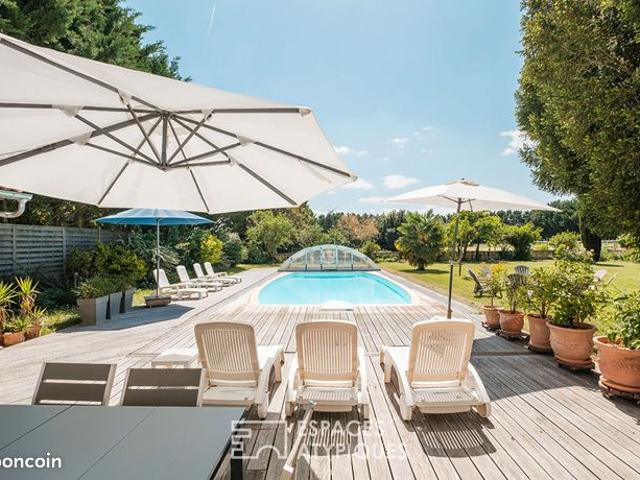Propriété 8 pièces 515 m²