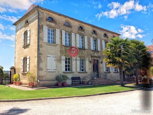 Propriété 8 pièces 512 m²