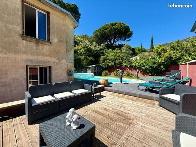 Propriété 9 pièces 160 m²