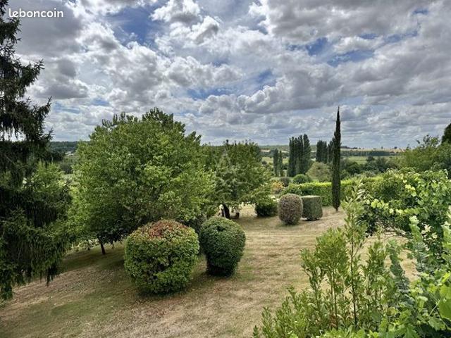 Propriété 9 pièces 160 m²