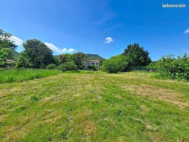 Propriété 9 pièces 162 m²