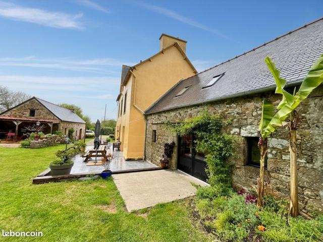 Propriété 9 pièces 163 m²