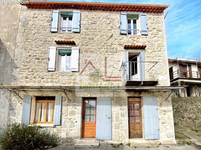 Propriété 9 pièces 176 m²