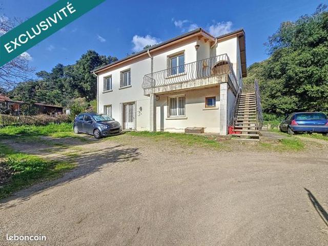 Propriété 9 pièces 177 m²