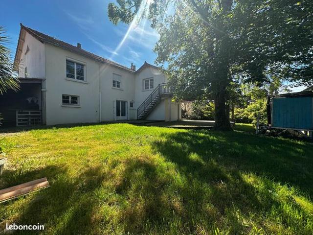 Propriété 9 pièces 177 m²