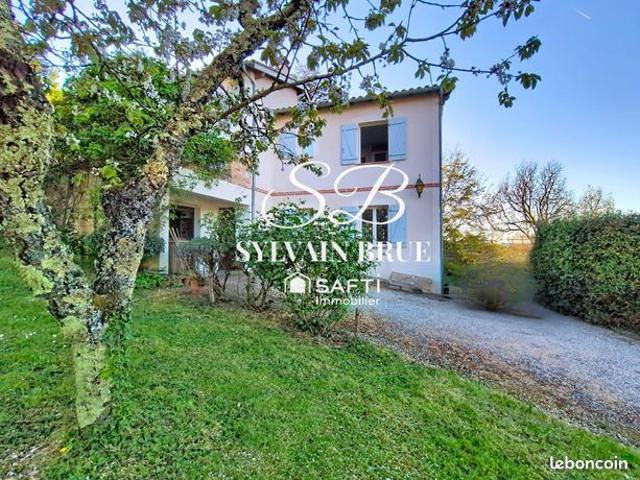 Propriété 9 pièces 178 m²