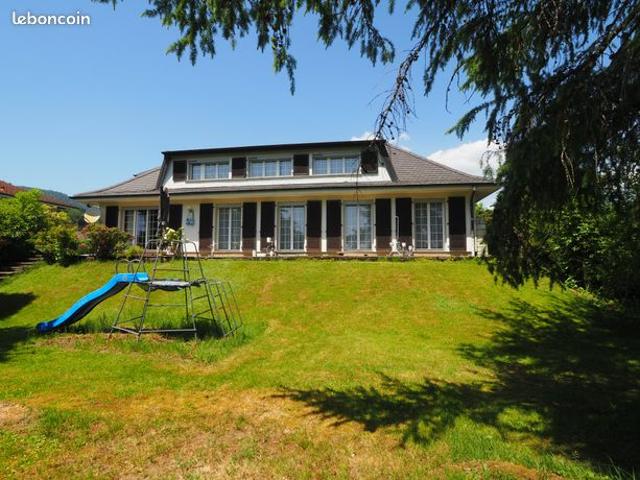 Propriété 9 pièces 178 m²