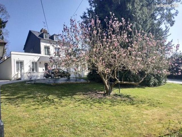 Propriété 9 pièces 179 m²