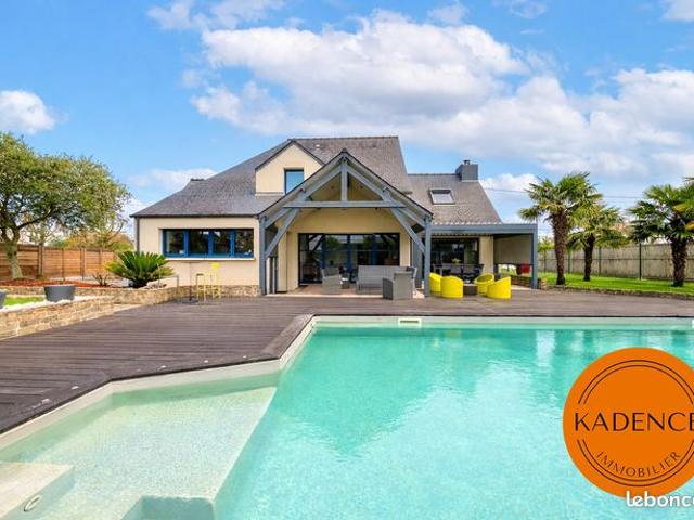 Propriété 9 pièces 179 m²