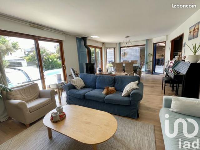 Propriété 9 pièces 179 m²