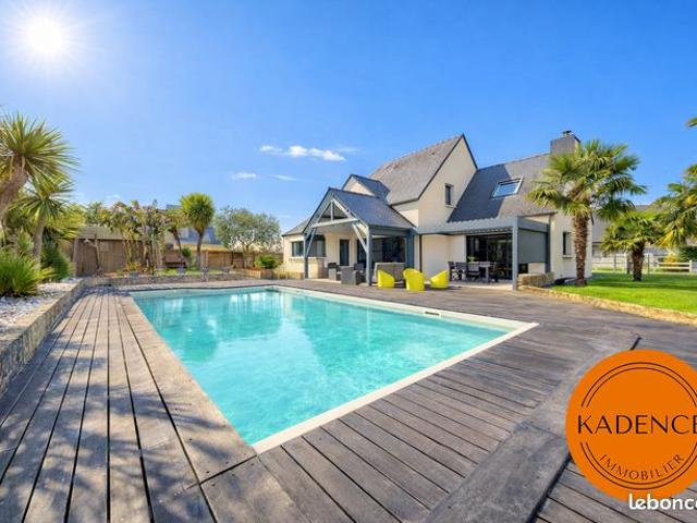 Propriété 9 pièces 179 m²