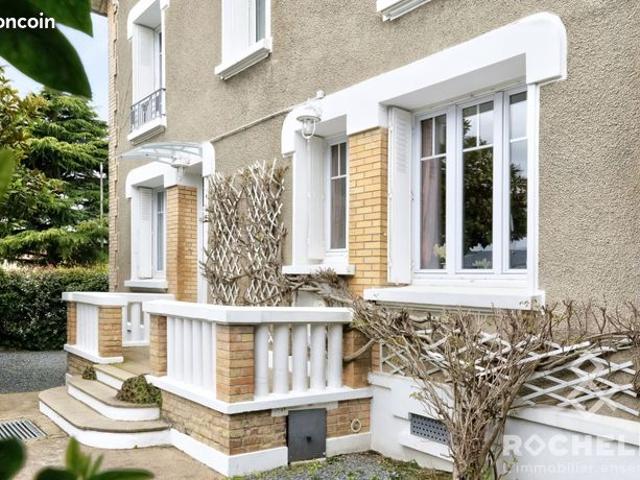 Propriété 9 pièces 172 m²