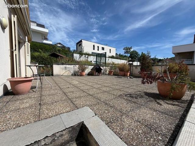 Propriété 9 pièces 185 m²