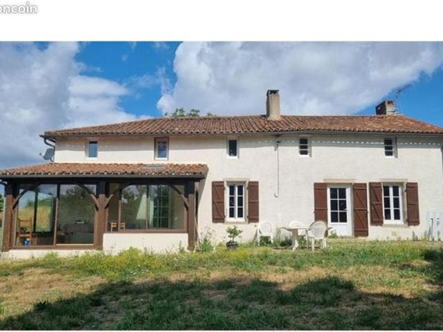 Propriété 9 pièces 181 m²