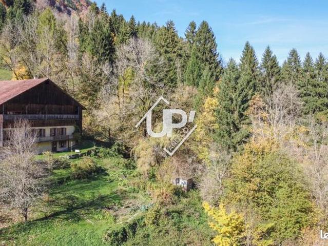 Propriété 9 pièces 183 m²