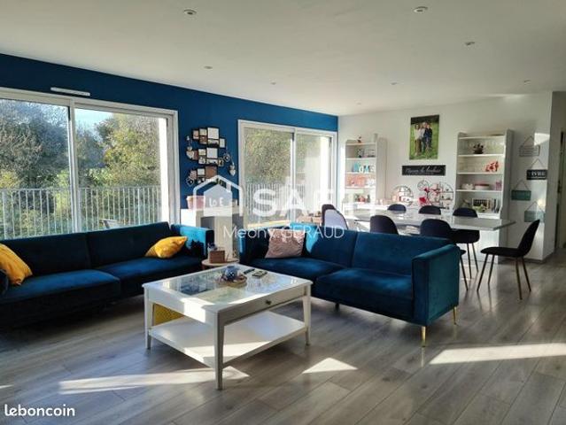Propriété 9 pièces 183 m²