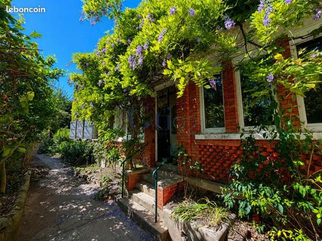 Propriété 9 pièces 194 m²