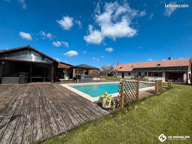 Propriété 9 pièces 195 m²