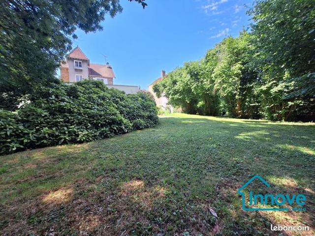 Propriété 9 pièces 195 m²