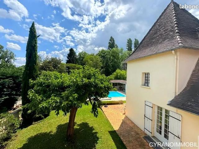 Propriété 9 pièces 195 m²