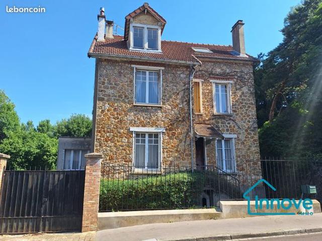 Propriété 9 pièces 195 m²
