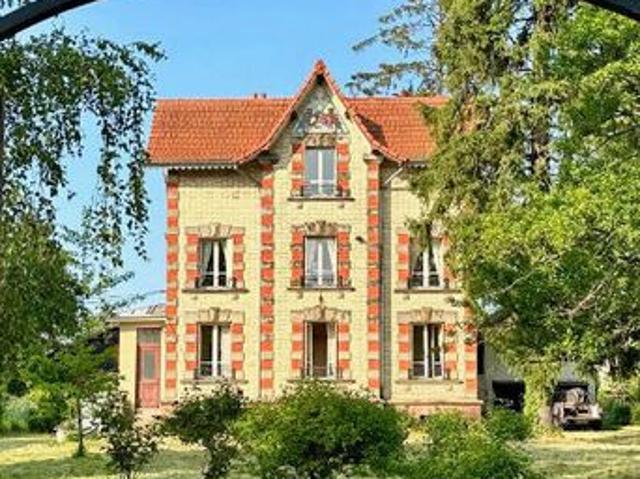 Propriété 9 pièces 195 m²