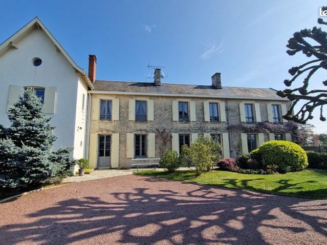 Propriété 9 pièces 196 m²
