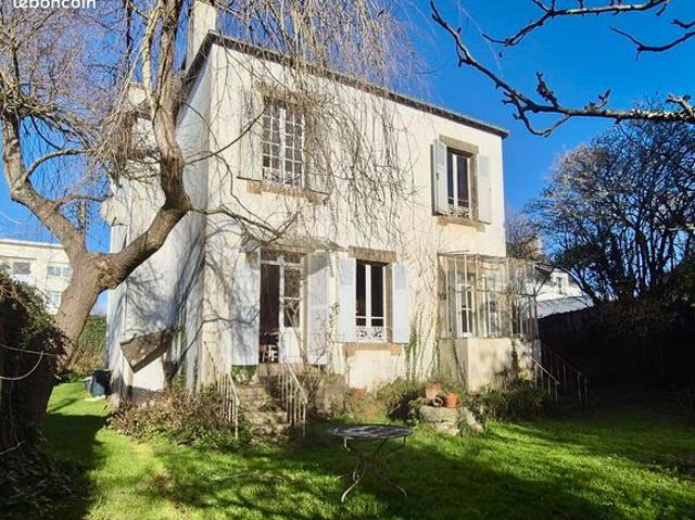 Propriété 9 pièces 197 m²