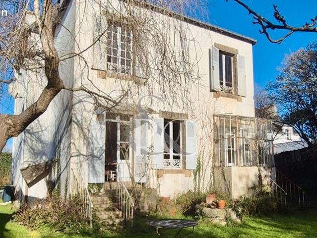 Propriété 9 pièces 197 m²