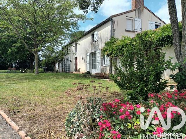 Propriété 9 pièces 197 m²
