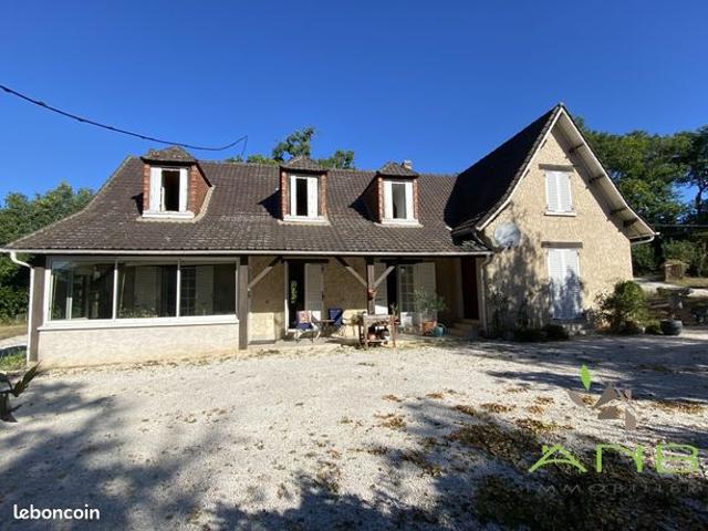 Propriété 9 pièces 197 m²
