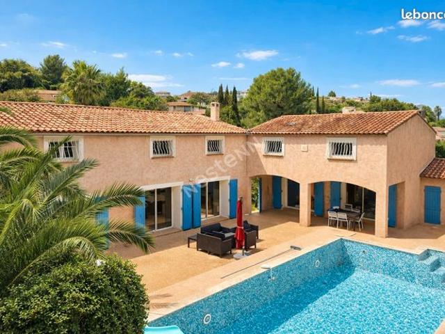 Propriété 9 pièces 190 m²