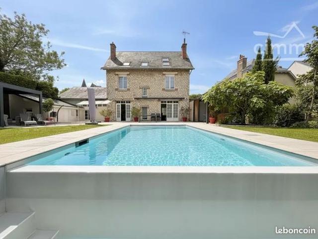 Propriété 9 pièces 193 m²