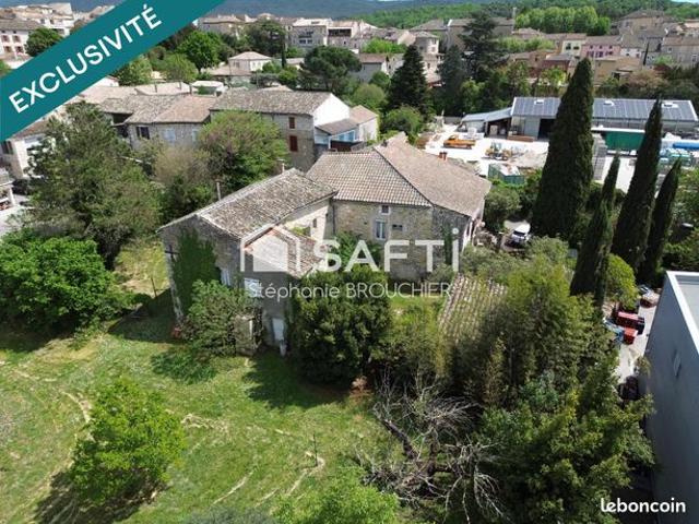 Propriété 9 pièces 193 m²