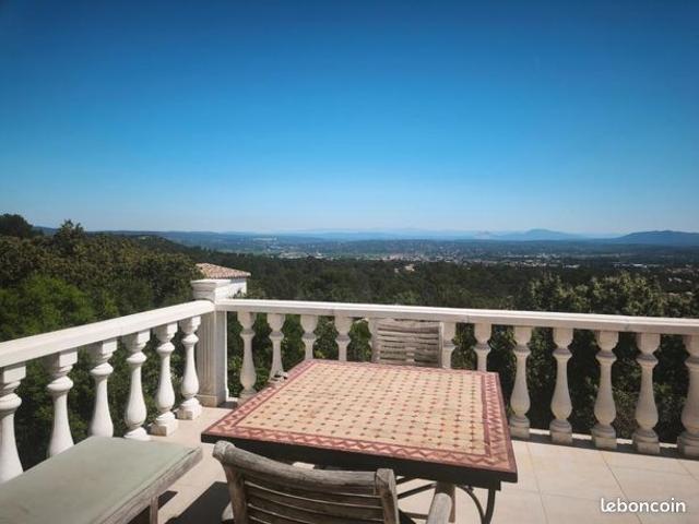 Propriété 9 pièces 205 m²